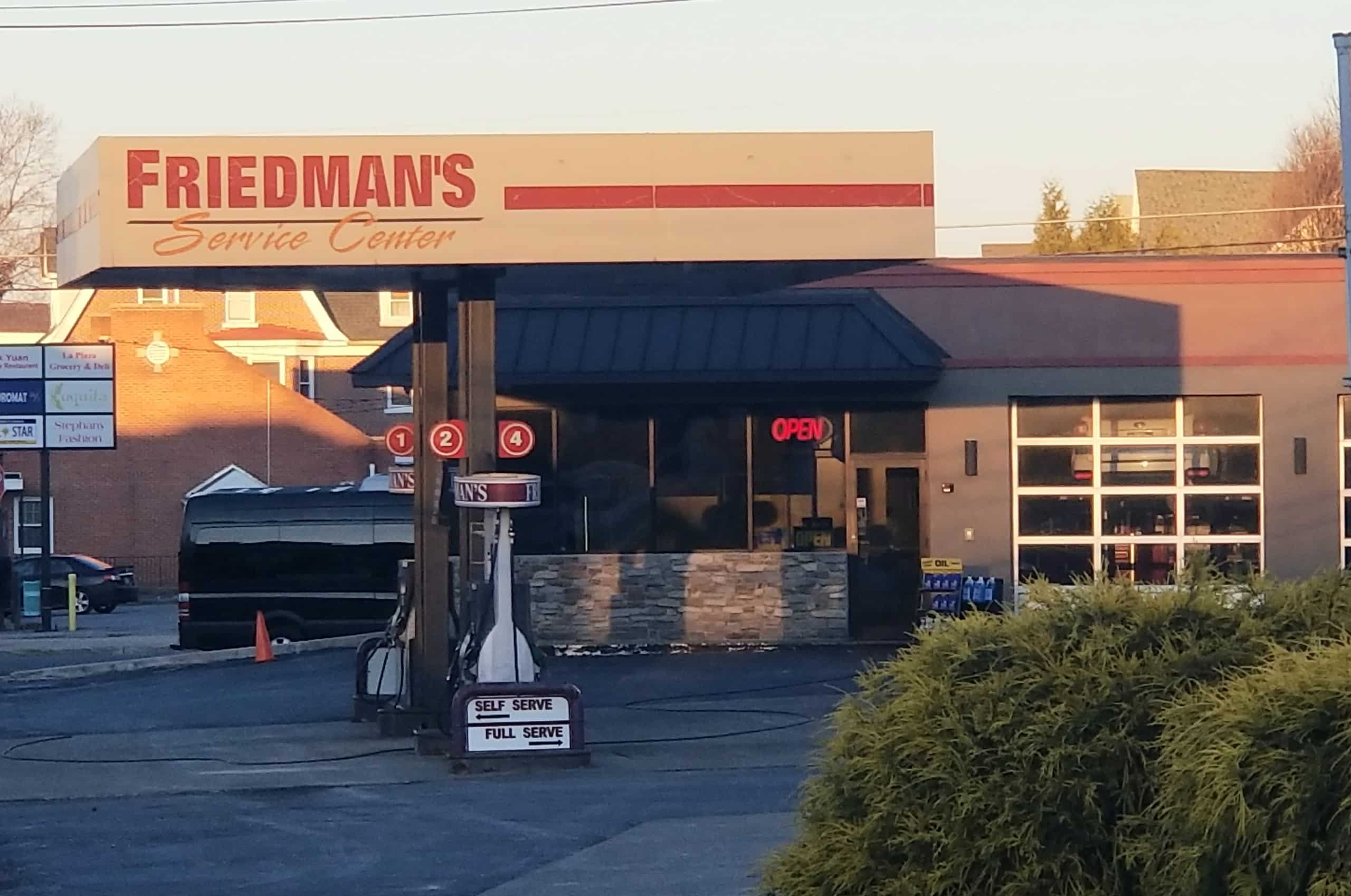 Friedmans Broadway Fountain Hill