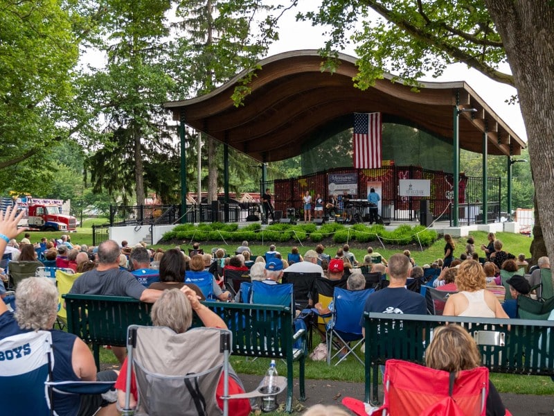 Music in the Park Hellertown