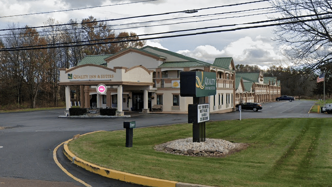 Naked Man Quality Inn