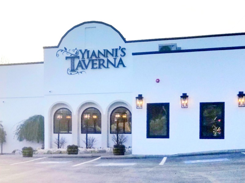 Yianni's Taverna