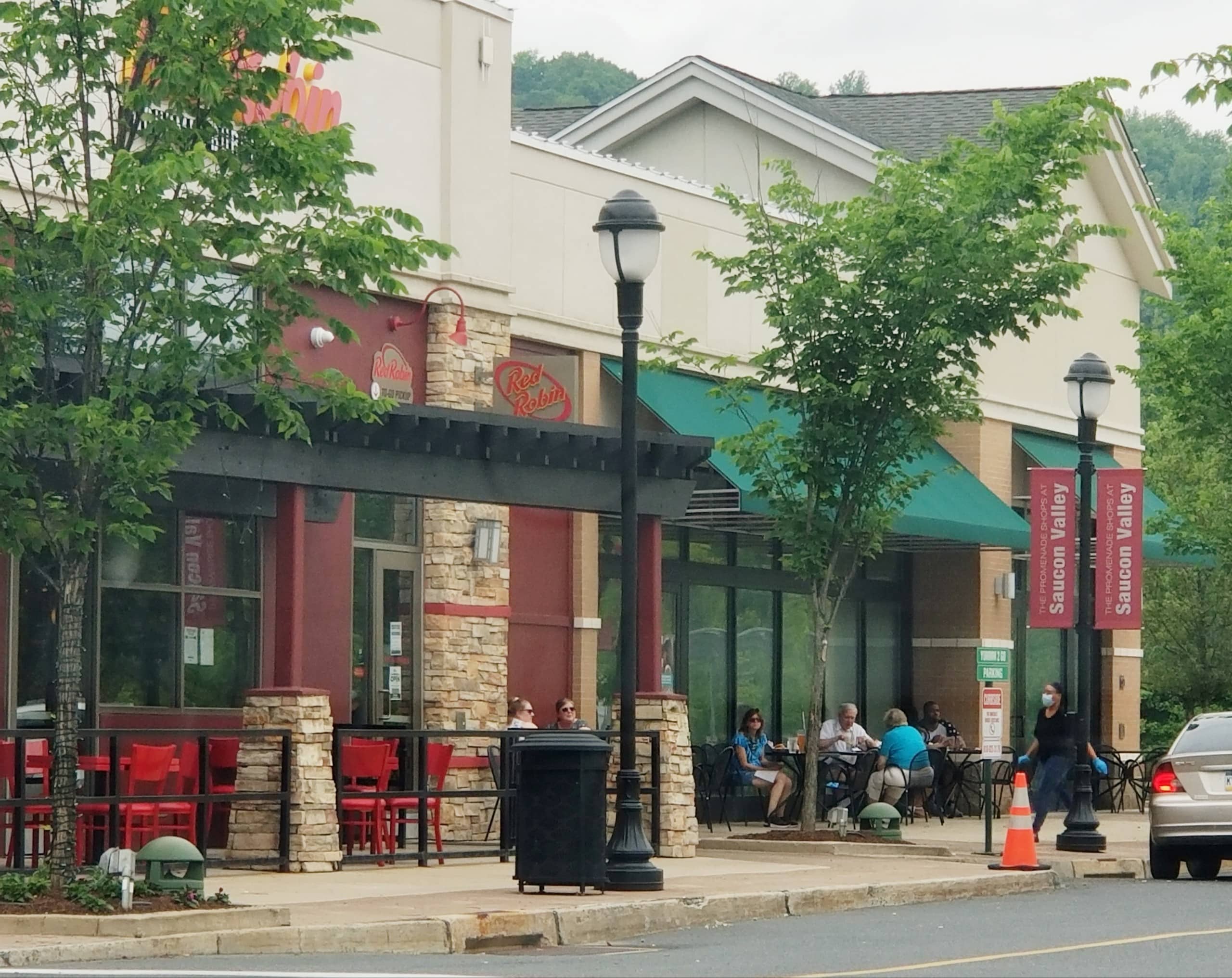Promenade Shops