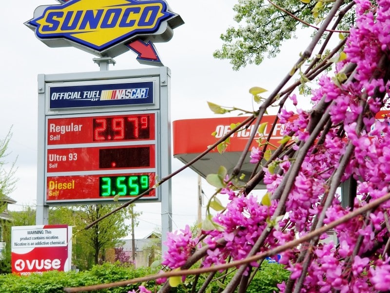 Gas
