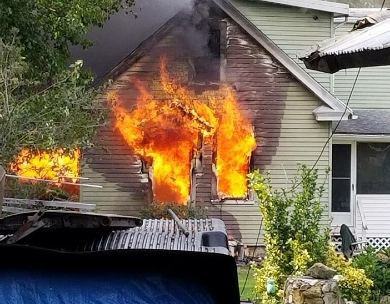 Fire Roberts Avenue