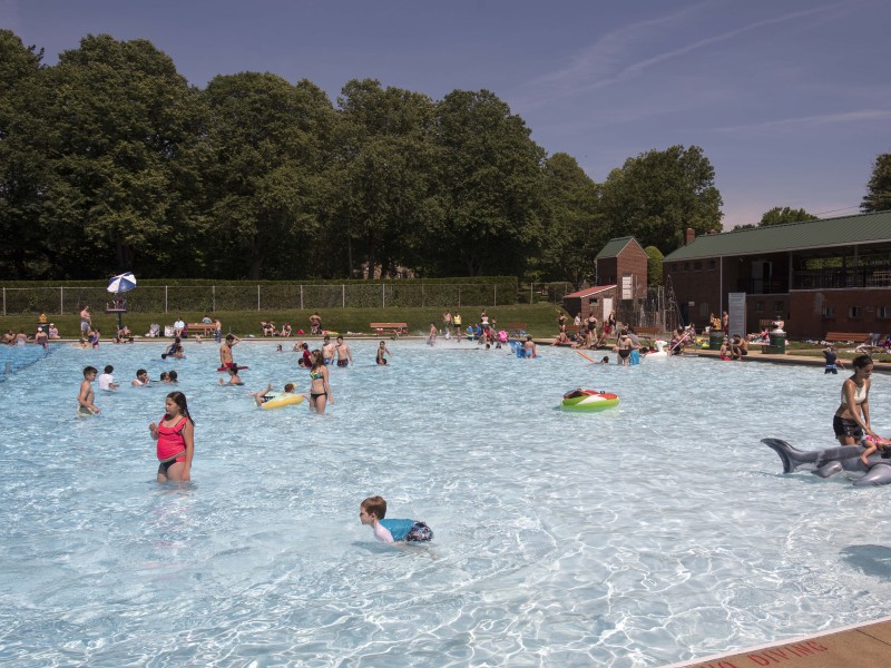 Heat wave pool