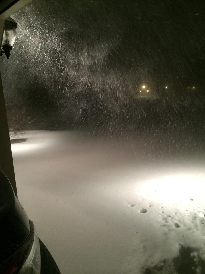 At times the snowfall rate was measured in inches-per-hour.