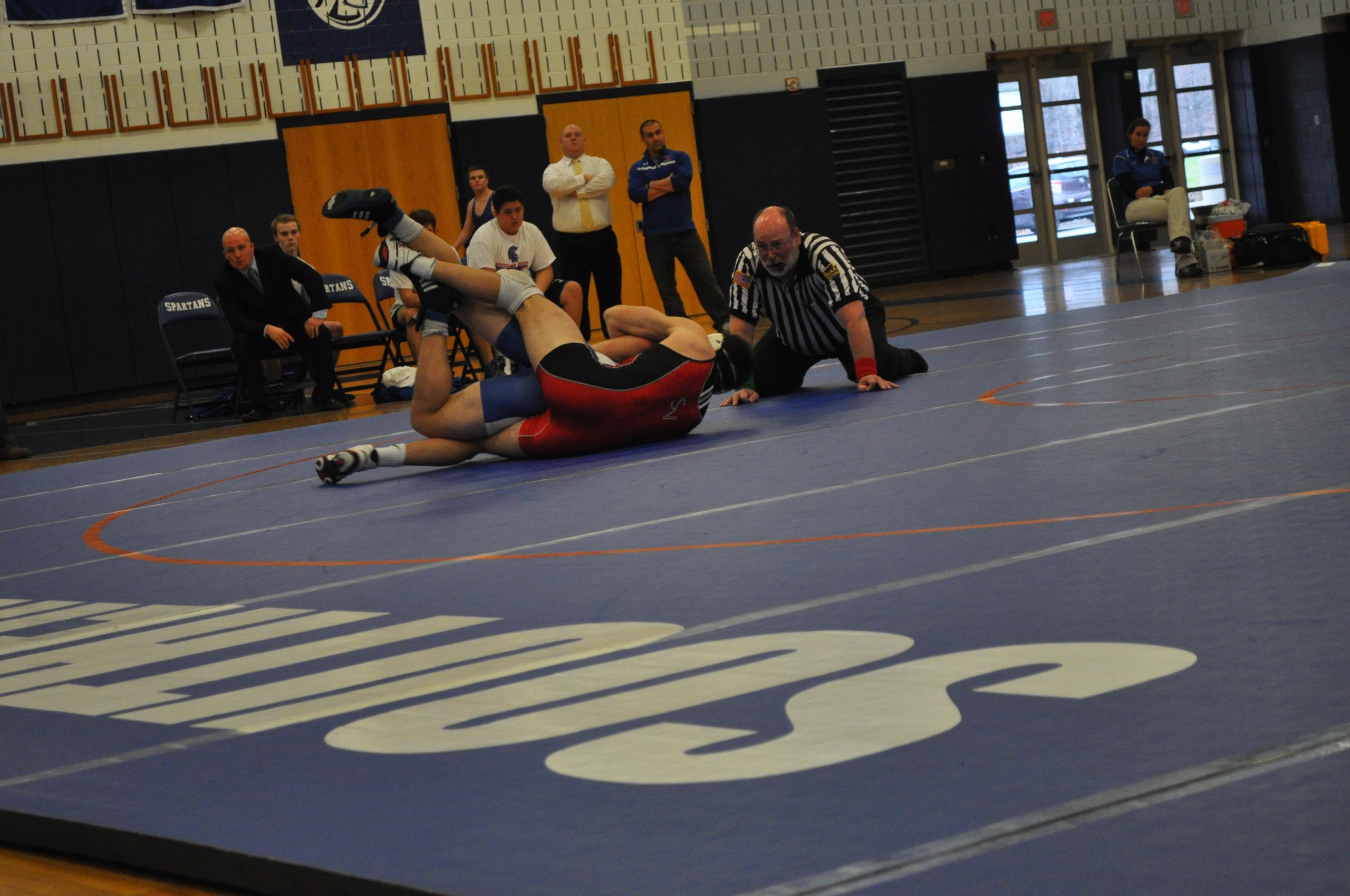 Saucon senior Jason Lynch collecting near fall points against Southern Lehigh's Richard Frable