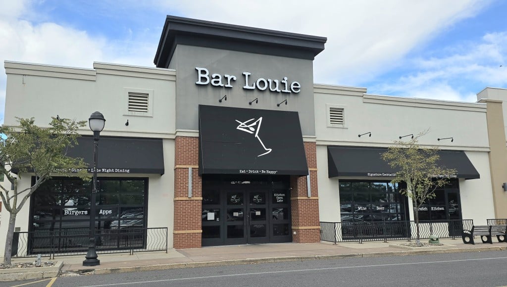 Bar Louie