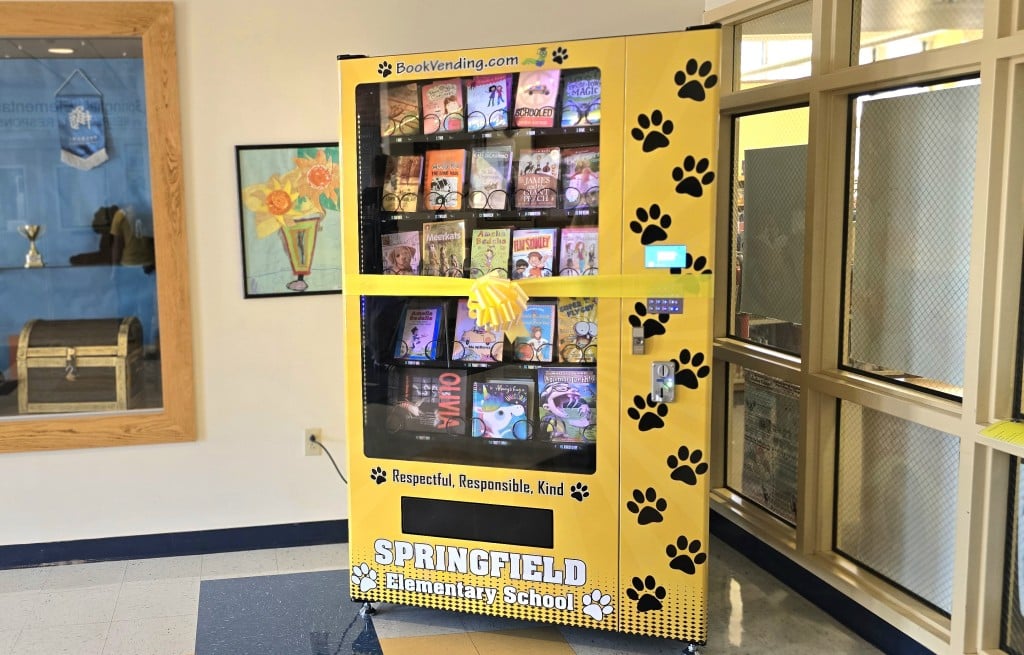 Springfield Elementary School Palisades Book Vending Machine