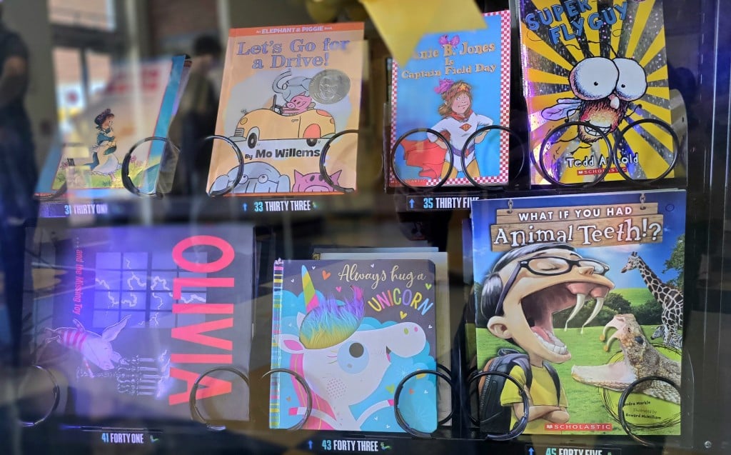 Springfield Elementary School Palisades Book Vending Machine