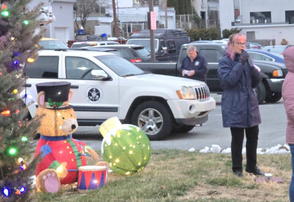 Fountain Hill Tree Lighting Santa