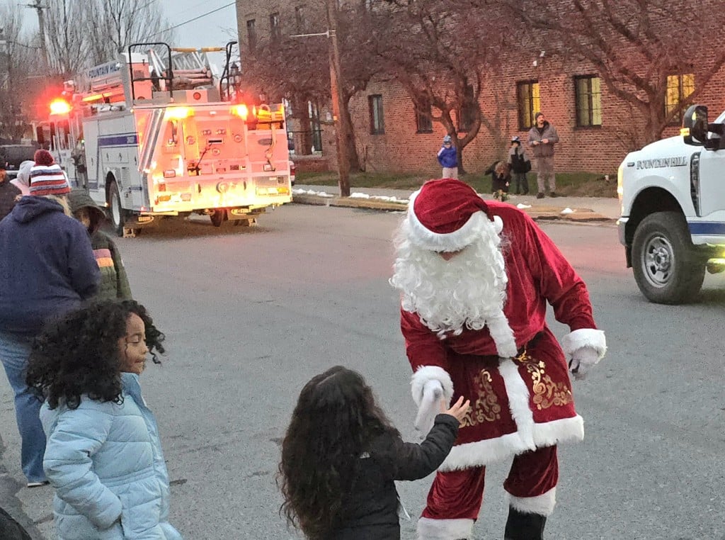Fountain Hill Tree Lighting Santa