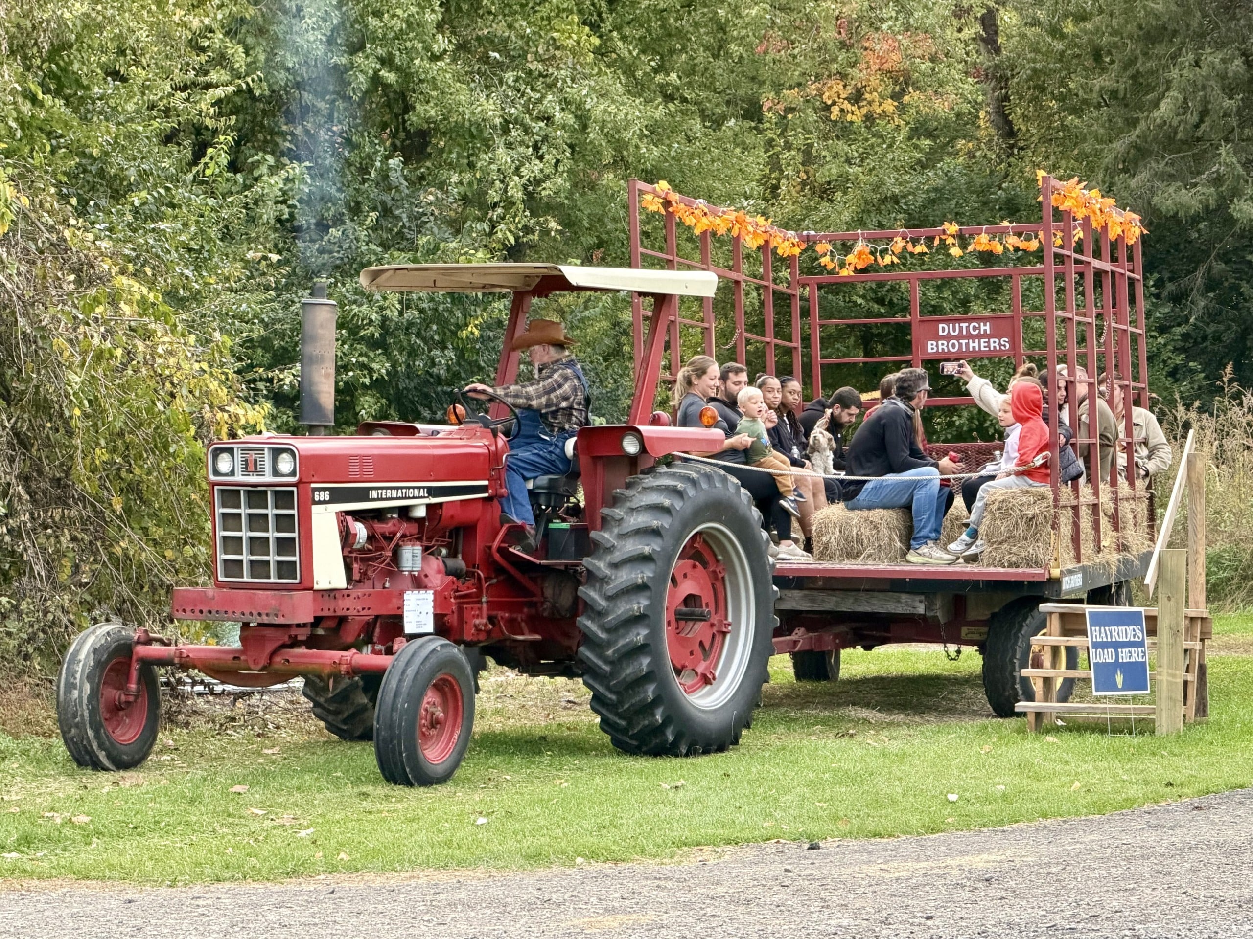 Photos: Fall Fun at Olde Stone Farm's Harvest Nights – Saucon Source